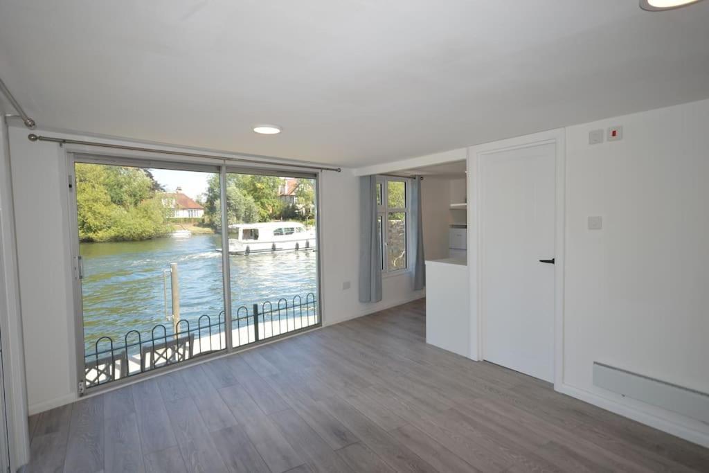 River Retreat- Near Holloway U, Thorpe Park And Heathrow Airport Apartment Exterior photo